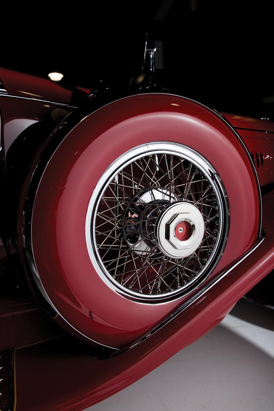  Duesenberg J340/2364 Convertible Coupe SWB by Murphy 1932 года  (фото 7 из 11)